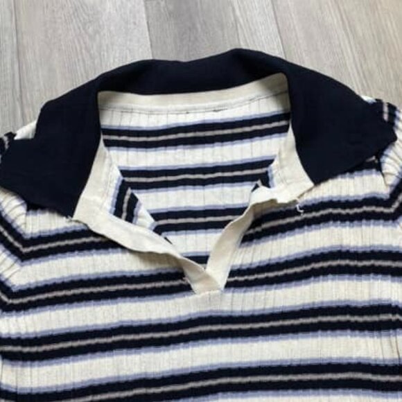 Retro-Chic Ribbed Stripe Polo Crop - Picture 2 of 4